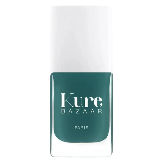 Vernis à ongles Green Love de Kure Bazaar en teinte verte, formulation 10 Free, collection ambretmusc