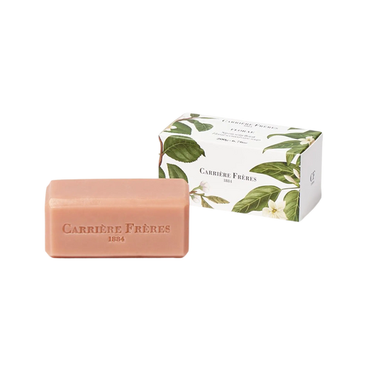 Savon solide Florae de Carrière Frères, parfum floral ambretmusc avec notes de rose, géranium et cèdre, vegan et biologique