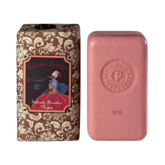 Savon solide Smart Rosa de Claus Porto, collection ambretmusc, enrichi en huile de graines de mangue pour un soin doux de la peau