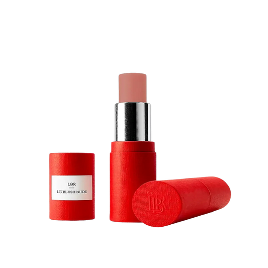Stick blush nude de La Bouche Rouge, collection ambretmusc, fard à joues vegan pour éclat naturel nude rose subtil.