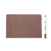 Crayon à sourcils noir de La Bouche Rouge collection ambretmusc, formule naturelle en bois recyclable pour intensifier subtilement les sourcils