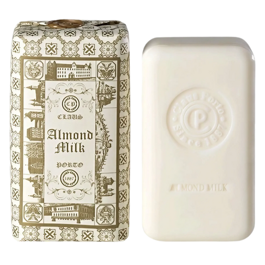 Savon solide Double Almond Milk de Claus Porto avec ambretmusc, riche en huile de pistache pour nettoyer et hydrater la peau en douceur