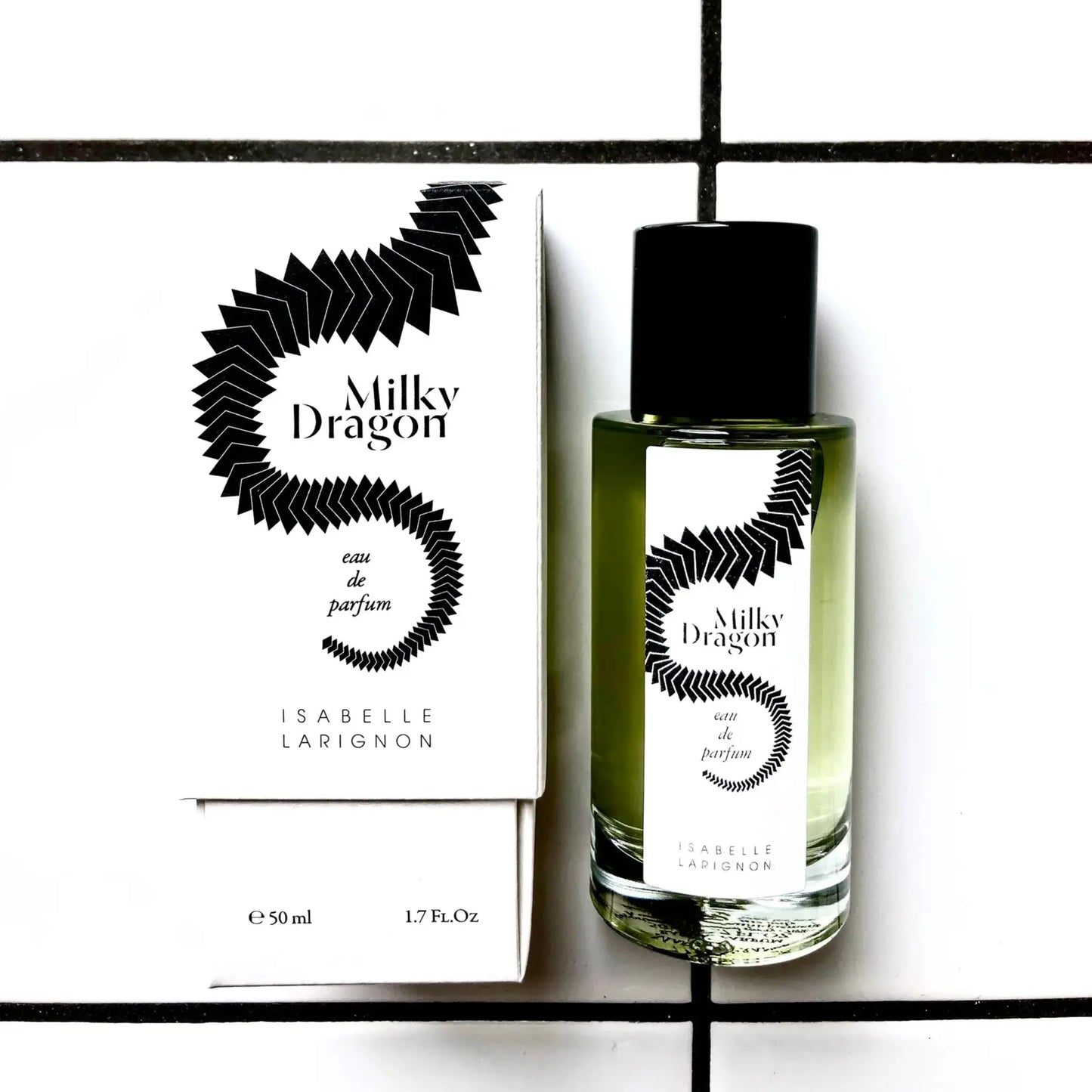 Eau de parfum Milky Dragon par Isabelle Larignon, collection Ambre & Musc, inspiré du thé milky oolong avec notes lactées et florales