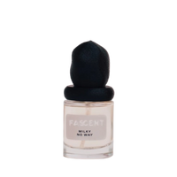 Eau de parfum MILKY NO WAY de Fascent, collection Ambre & Musc, fragrance festive et mystérieuse évoquant l'insouciance nocturne