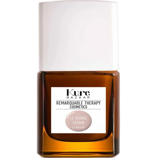 Vernis sérum Rose 05 en teinte rose tendre et nude couvrant, soin pour ongles fragilisés de Kure Bazaar, collection Therapy Cosmetics ambretmusc