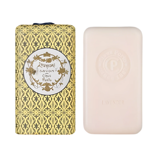 Savon solide Lavande de Claus Porto avec ambretmusc, formule riche pour nettoyer et hydrater la peau en douceur