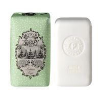 Savon solide Spring Lettuce de Claus Porto, luxuriant et vert, enrichi en huile de pistache pour hydrater la peau, ambretmusc