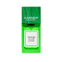 Eau de parfum Tennis Club de Carner, fragrance ambretmusc inspirée des courts de tennis, herbe verte et brise salée de la mer.