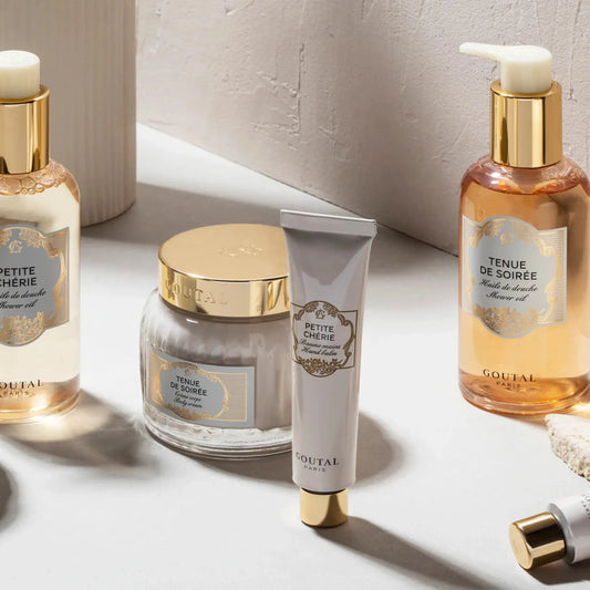 Huile de douche Tenue de Soirée par Annick Goutal, catégorie huiles de douche, ambretmusc pour réveiller la peau en douceur