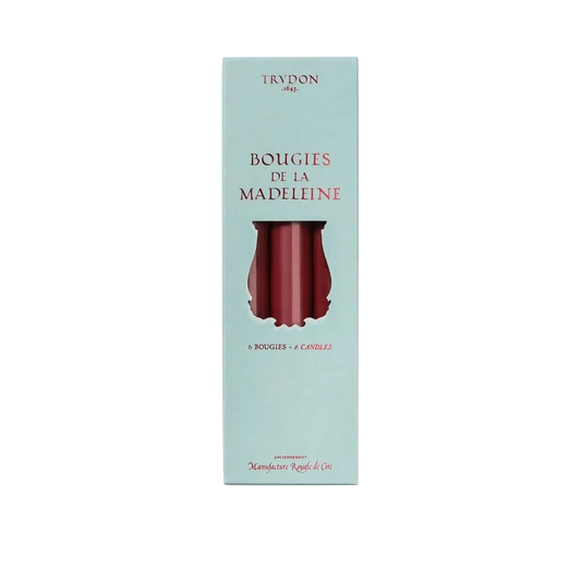 Image qui affiche Chandelles Madeleine Bordeaux d'une contenance de 6 bougies Neuf. Une création par la Marque Trudon et vendu par Ambre&Musc Parfumerie de Niche et Institut de Beauté.